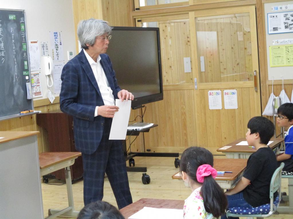 菊池省三先生による特別授業がありました